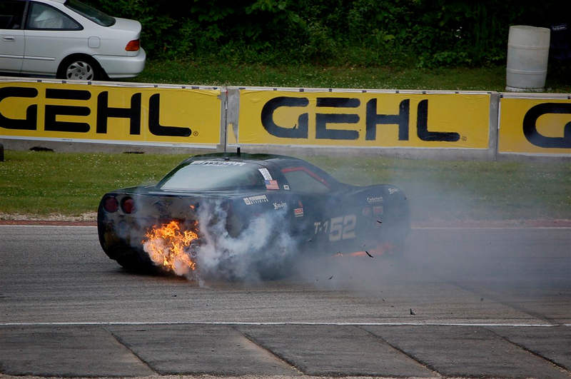 Illustration for article titled Racing Corvette Catches Fire In Dramatic Fashion